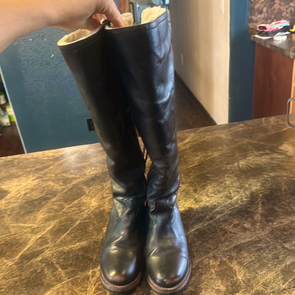 Freebird  tall boot sz 9